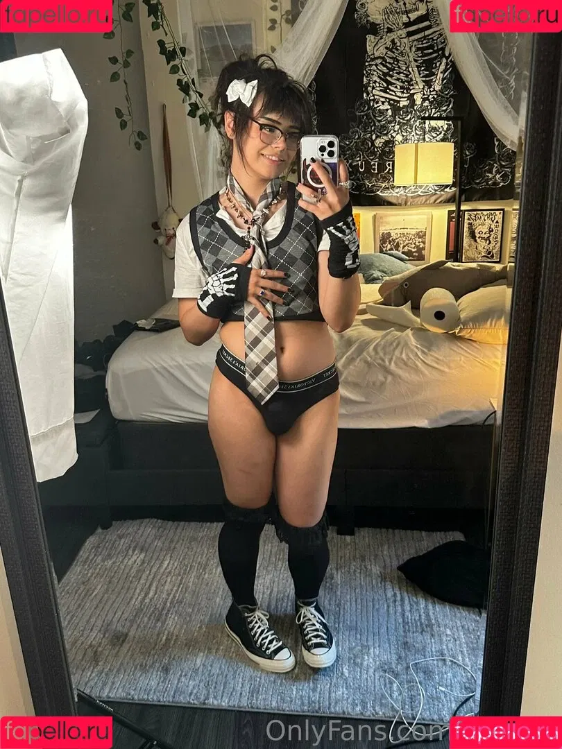 KianaVi Onlyfans Photo Gallery 