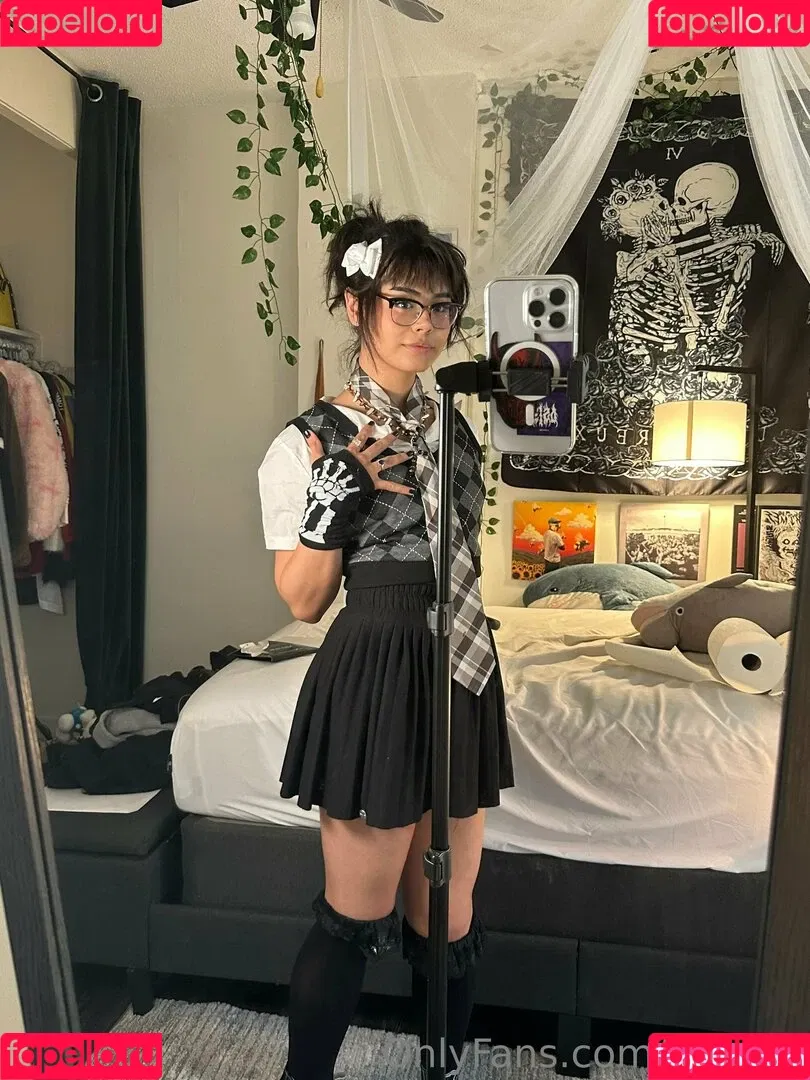 KianaVi Onlyfans Photo Gallery 