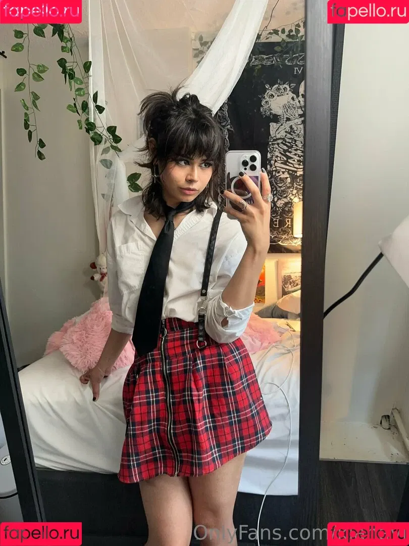 KianaVi Onlyfans Photo Gallery 