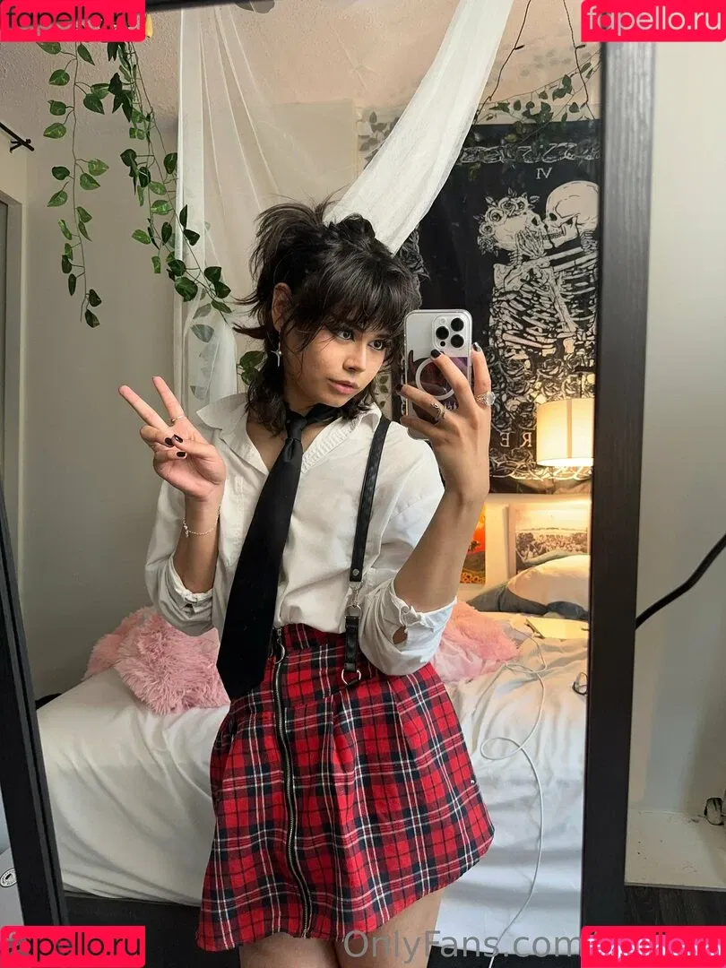 KianaVi Onlyfans Photo Gallery 