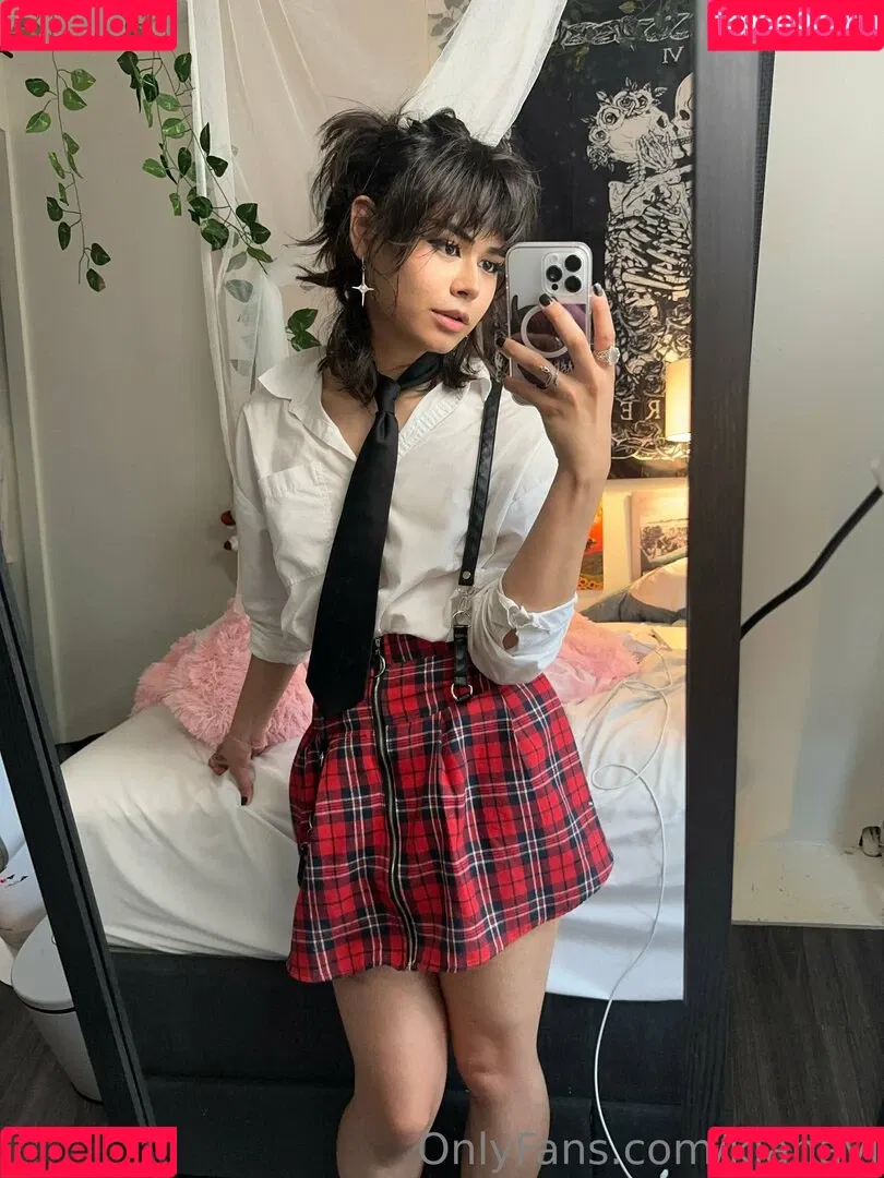 KianaVi Onlyfans Photo Gallery 
