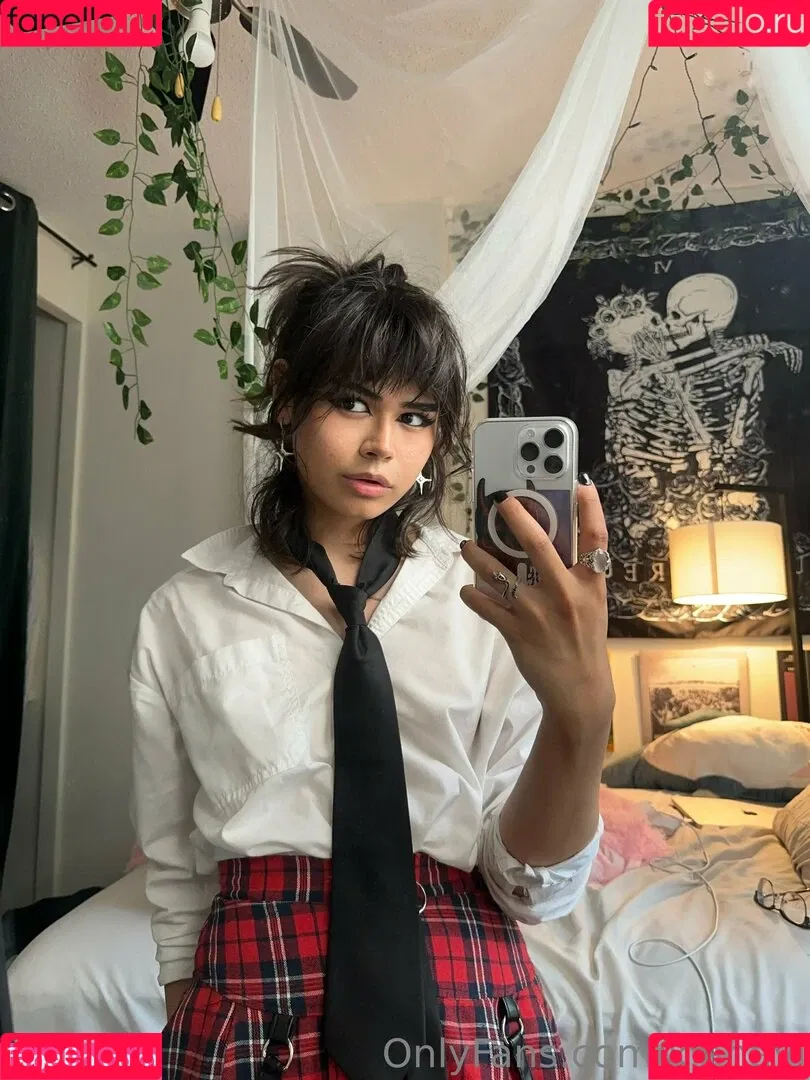 KianaVi Onlyfans Photo Gallery 