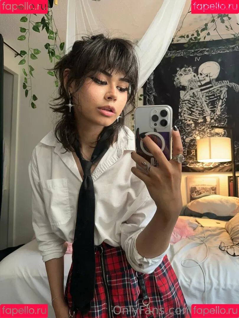 KianaVi Onlyfans Photo Gallery 