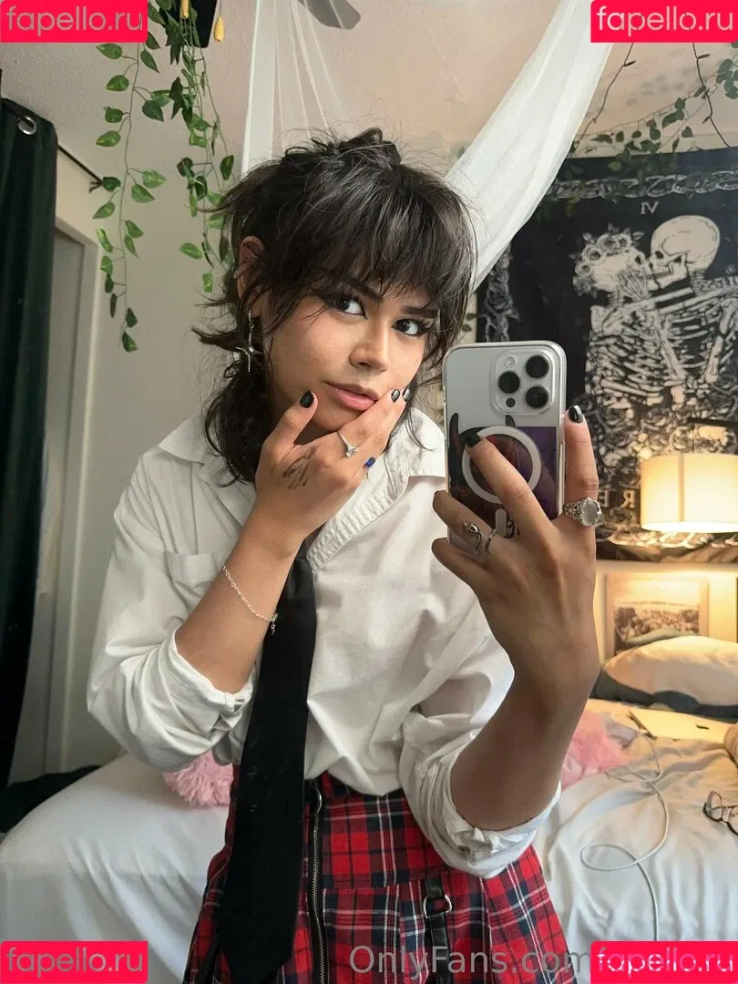 KianaVi Onlyfans Photo Gallery 