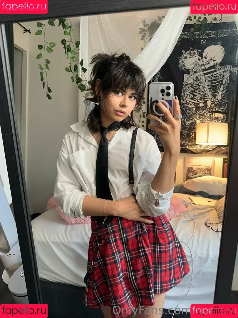 KianaVi Onlyfans Photo Gallery 