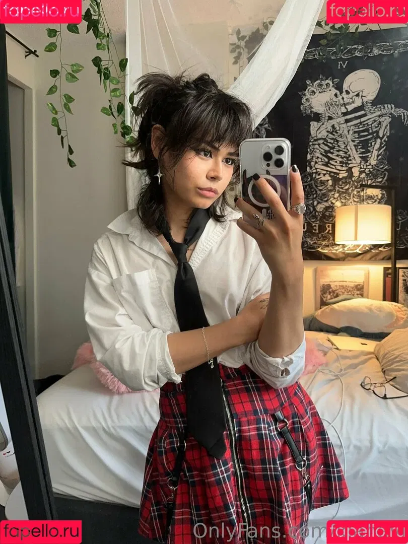 KianaVi Onlyfans Photo Gallery 