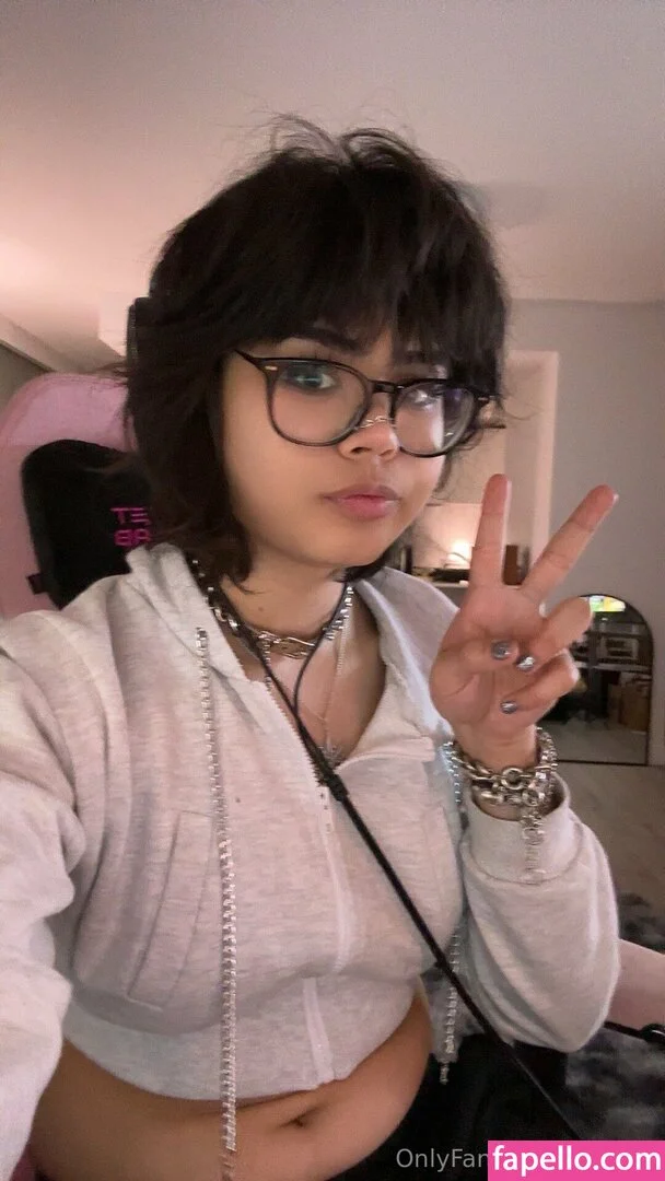 KianaVi Onlyfans Photo Gallery 