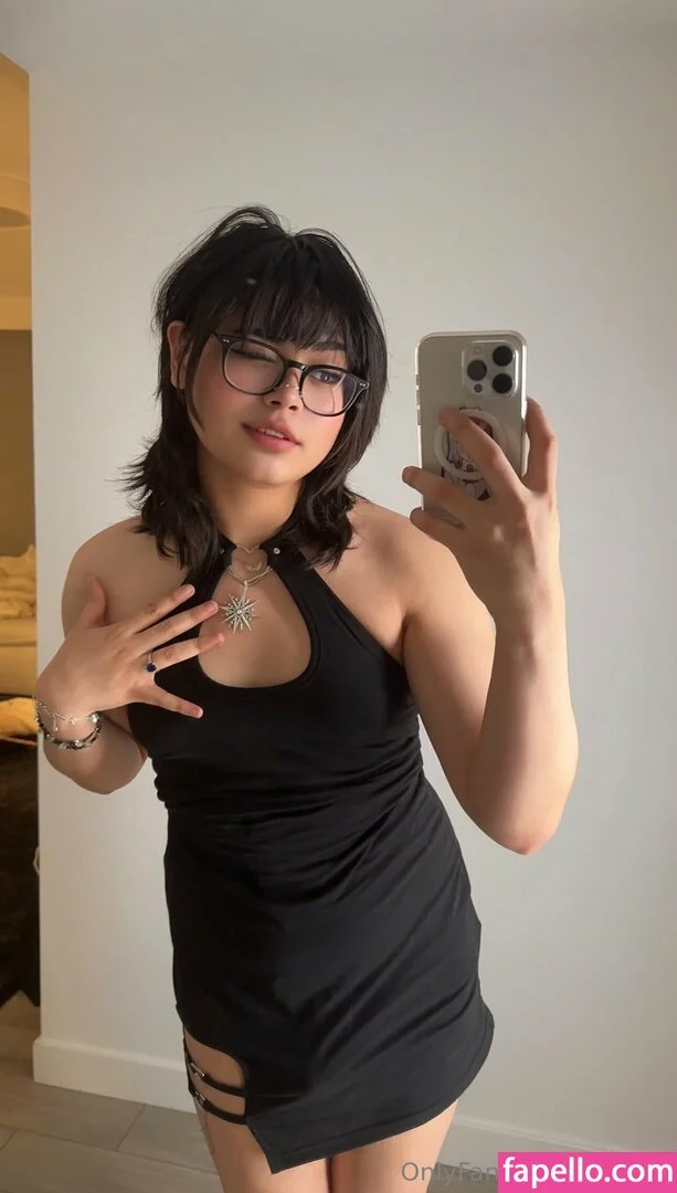 KianaVi Onlyfans Photo Gallery 