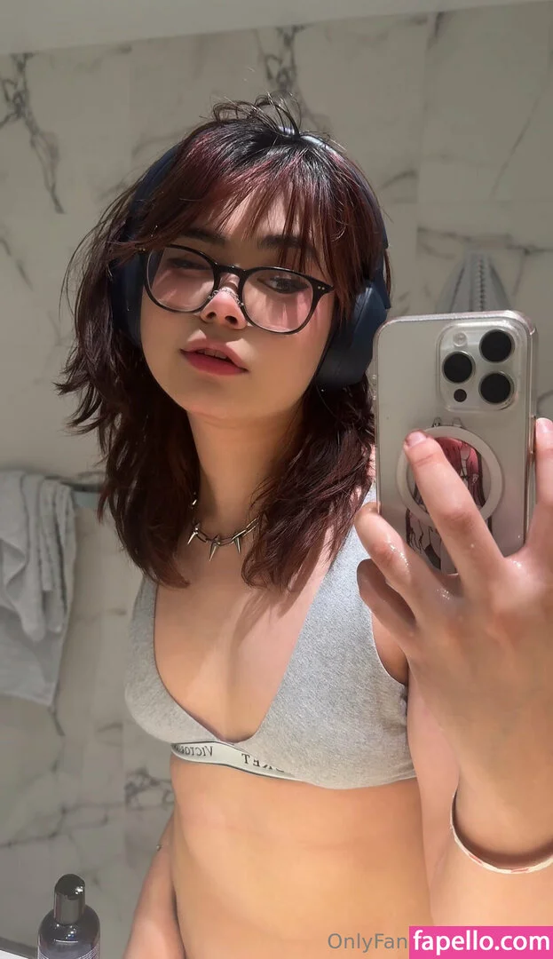 KianaVi Onlyfans Photo Gallery 