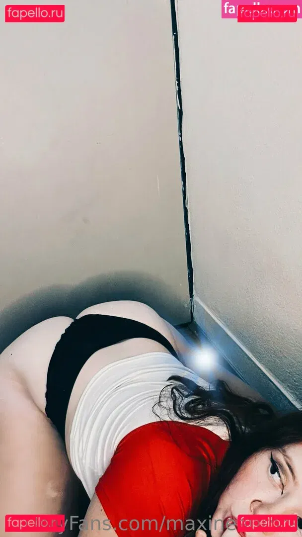maxineaurora Onlyfans Photo Gallery 