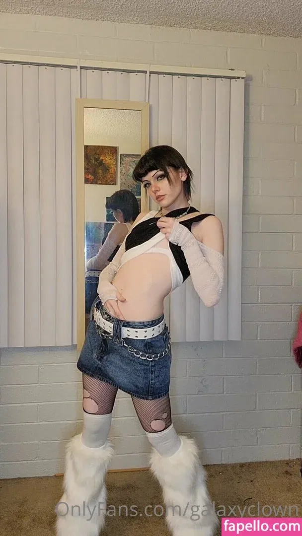 Galaxy Clown Onlyfans Photo Gallery 