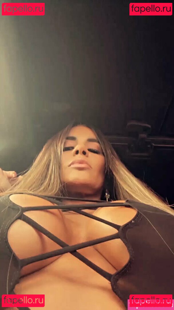 Maripily Nude Onlyfans Photo 37
