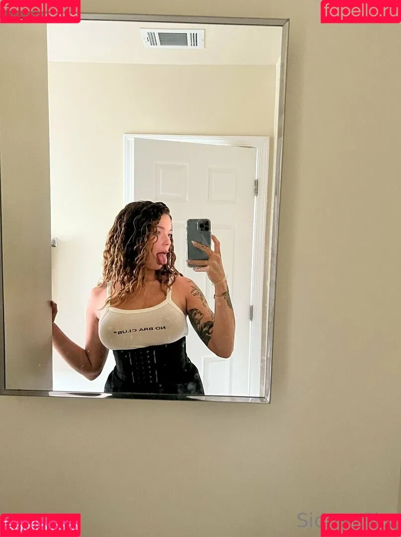 Sidney Sky Onlyfans Photo Gallery 