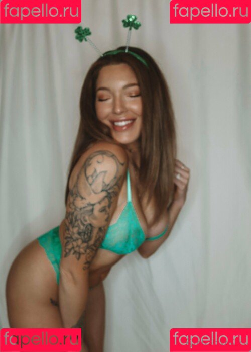 Sidney Sky Onlyfans Photo Gallery 