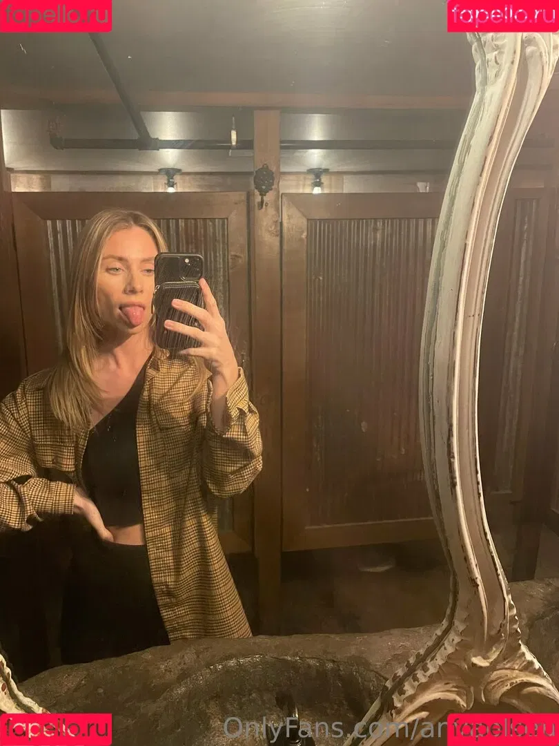 Anya Olsen Onlyfans Photo Gallery 
