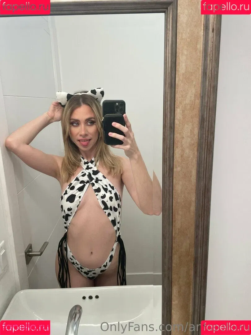 Anya Olsen Onlyfans Photo Gallery 