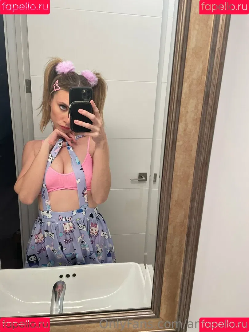 Anya Olsen Onlyfans Photo Gallery 
