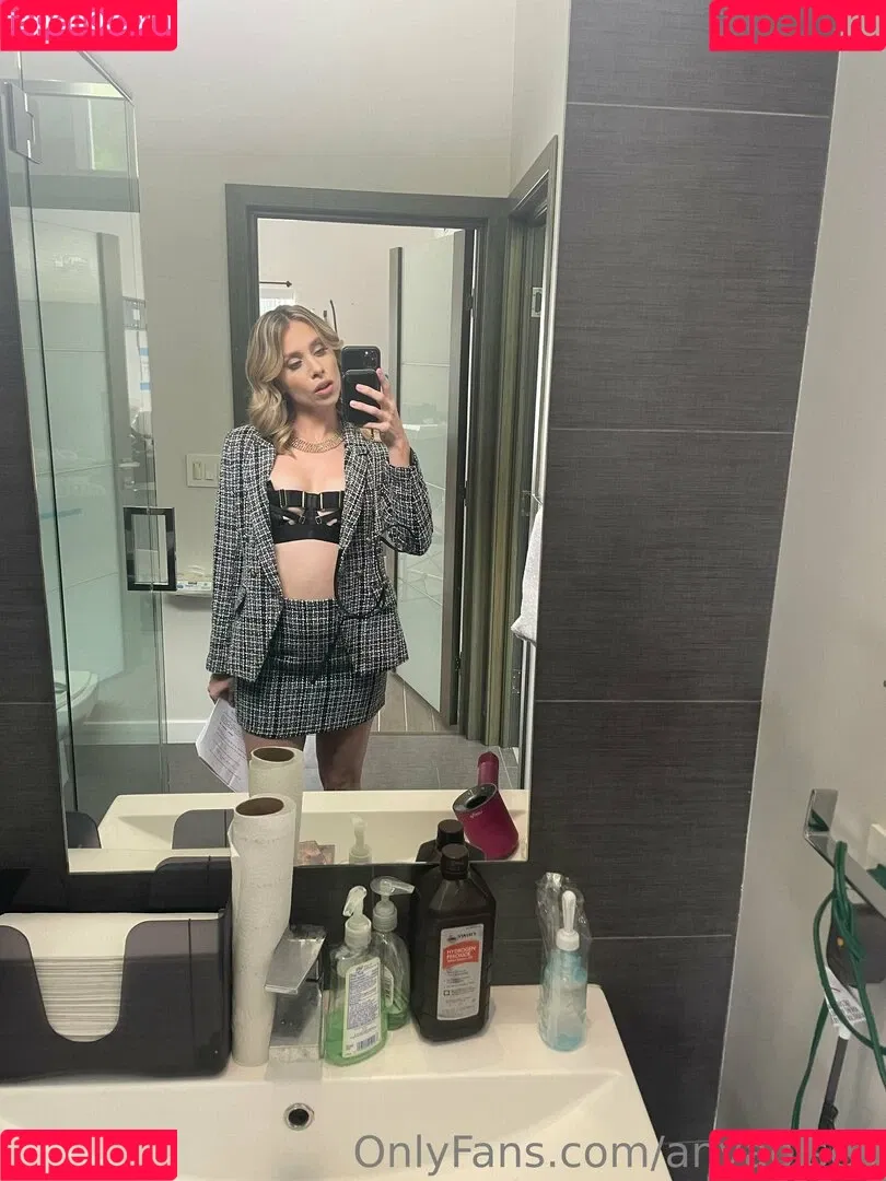 Anya Olsen Onlyfans Photo Gallery 