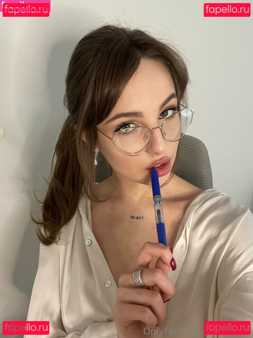 la_catherine_cherie Nude Onlyfans Photo 5
