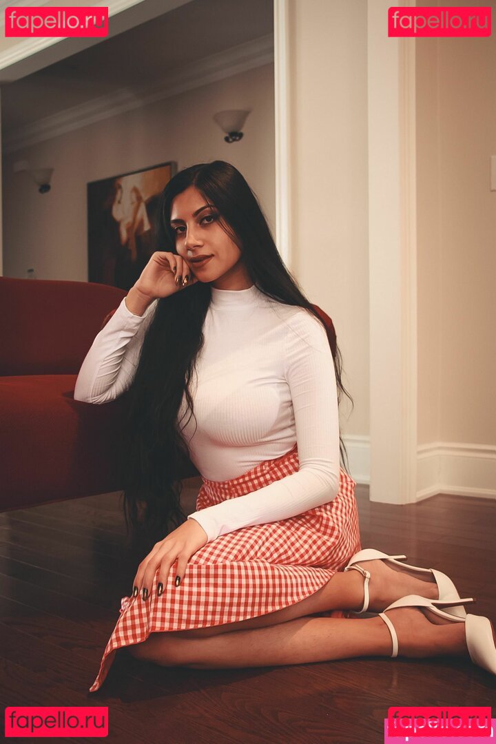 Goddess Vanessa Nude Onlyfans Photo 21