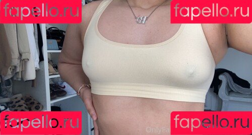 Mel Farahmand Onlyfans Photo Gallery 