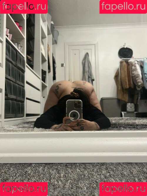 Mel Farahmand Onlyfans Photo Gallery 