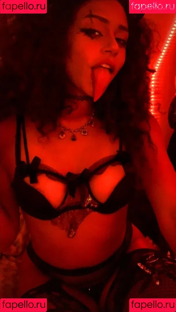 Hellazebra Onlyfans Photo Gallery 