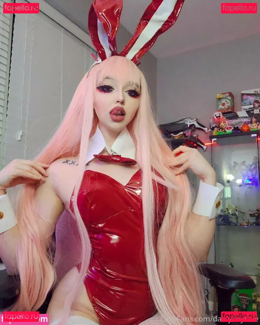 Darcy Nycole Onlyfans Photo Gallery 