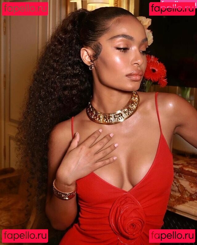 Yara Shahidi Nude Onlyfans Photo 40