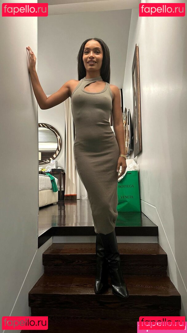 Yara Shahidi Nude Onlyfans Photo 37