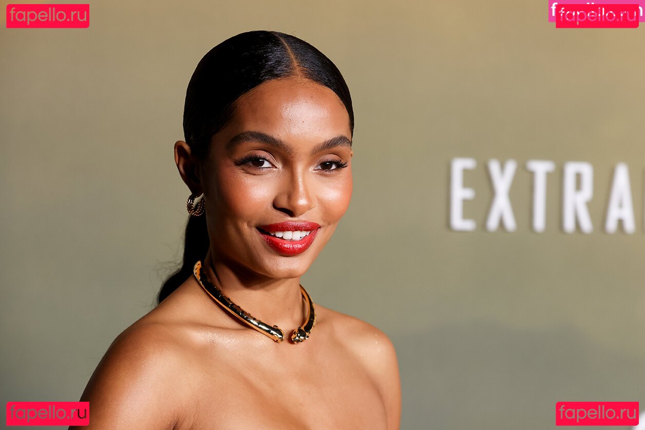 Yara Shahidi Nude Onlyfans Photo 30