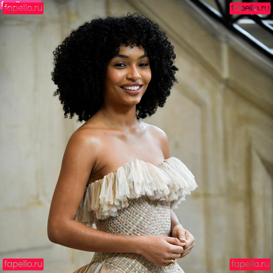 Yara Shahidi Nude Onlyfans Photo 15