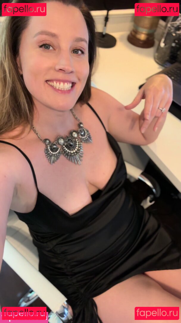 Erin Kittens Nude Onlyfans Photo 31