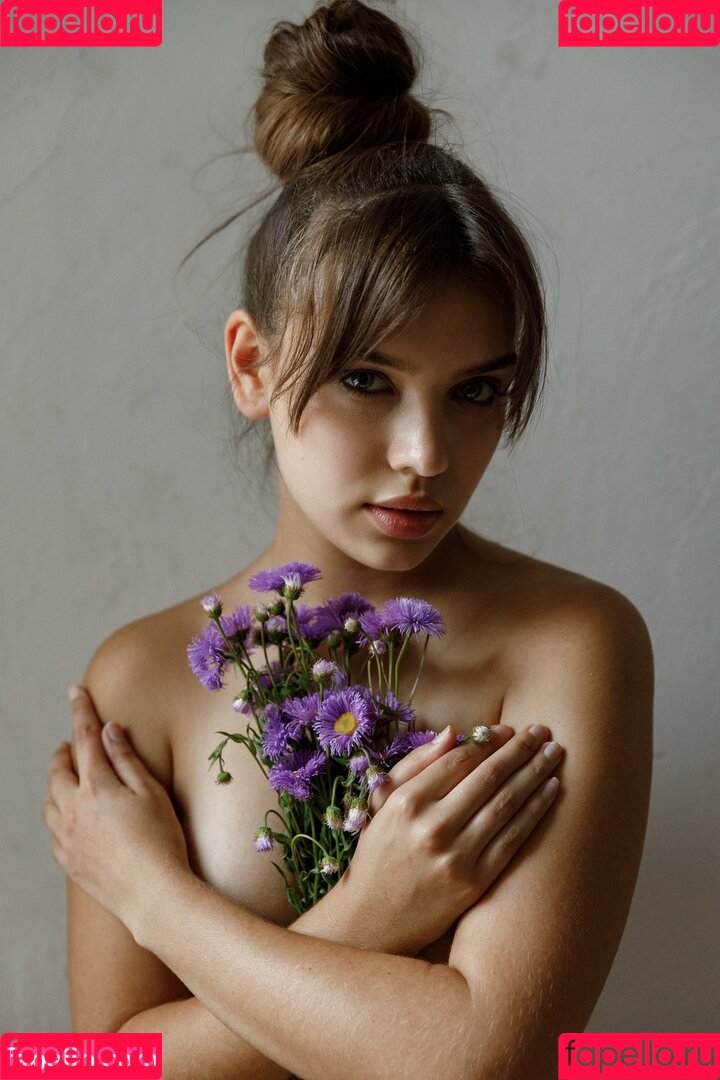 Nemmy Horin Onlyfans Photo Gallery 