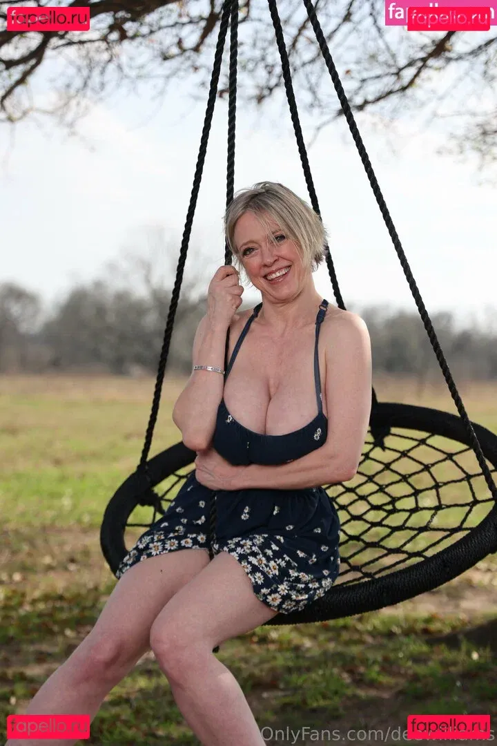 deewilliams Onlyfans Photo Gallery 