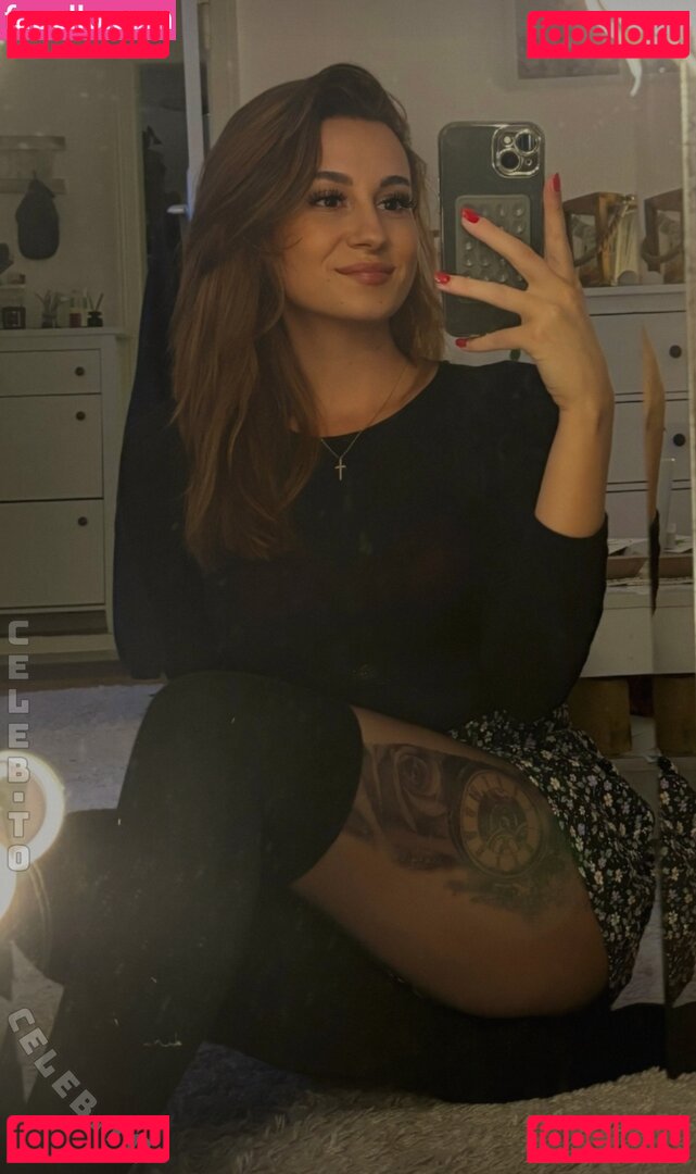 Mia-samia Nude Onlyfans Photo 29