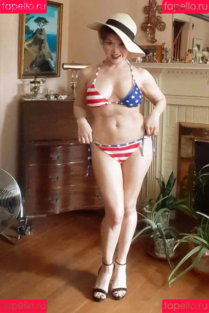 Helena Antonaccio Onlyfans Photo Gallery 