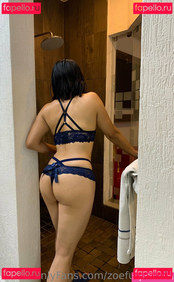 zoefuentesfit Nude Onlyfans Photo 11