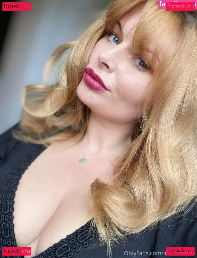 Robyn Allan Onlyfans Photo Gallery 