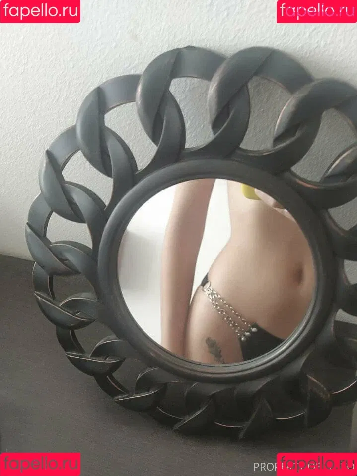 lu_to Onlyfans Photo Gallery 