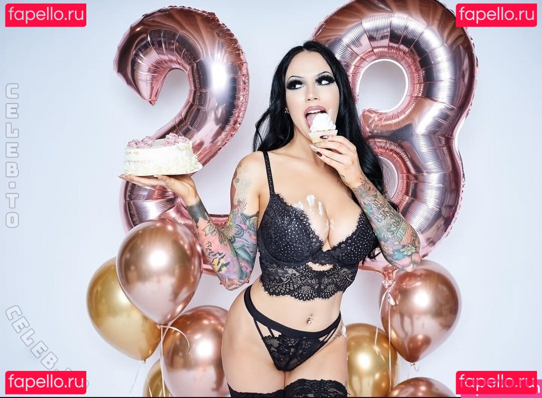 Molly Rennick Nude Onlyfans Photo 14