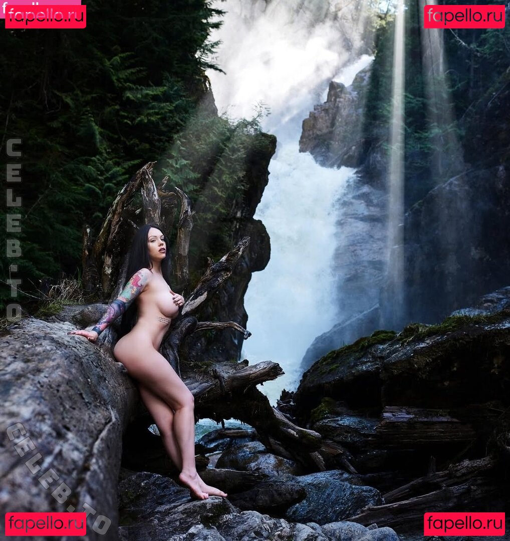 Molly Rennick Nude Onlyfans Photo 9