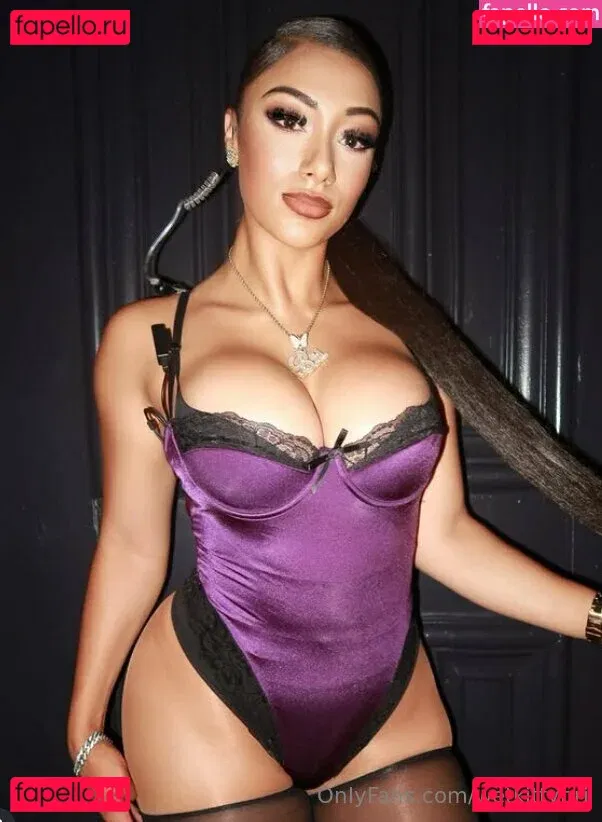 wetkittybri Onlyfans Photo Gallery 