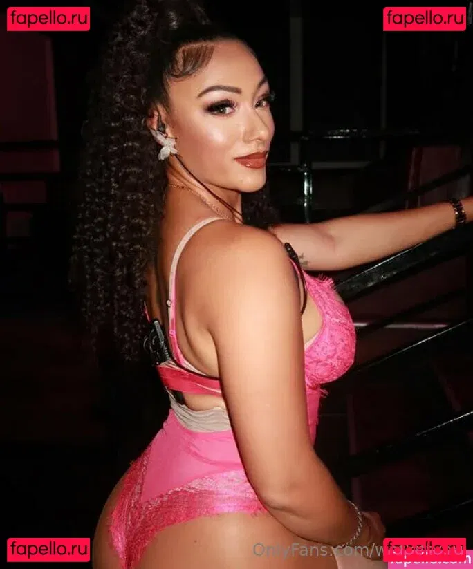 wetkittybri Onlyfans Photo Gallery 