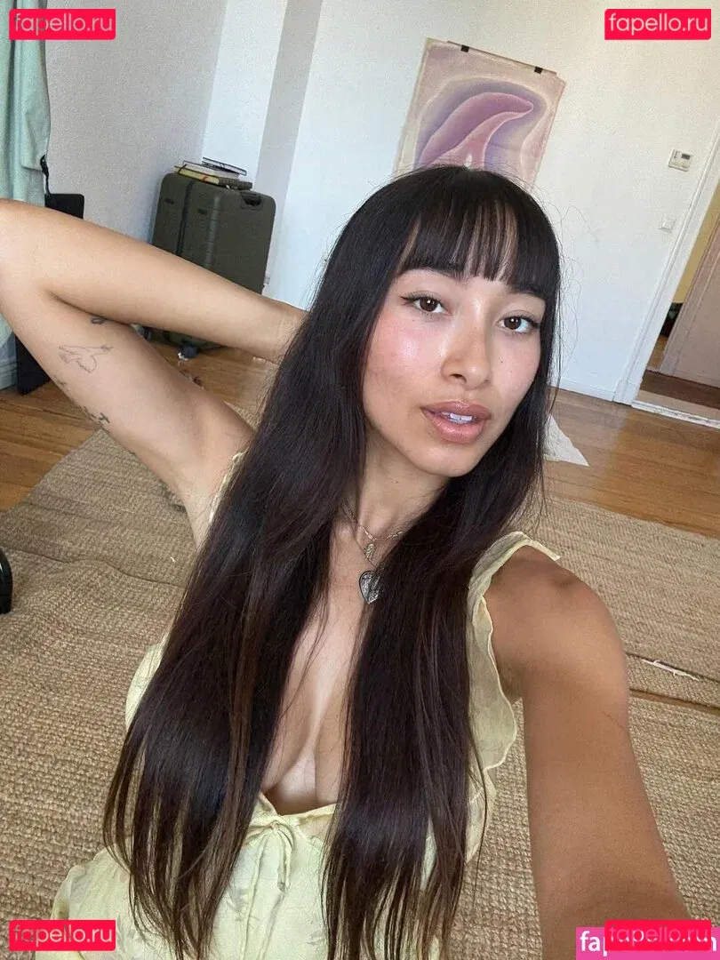 Hitomi Mochizuki Onlyfans Photo Gallery 