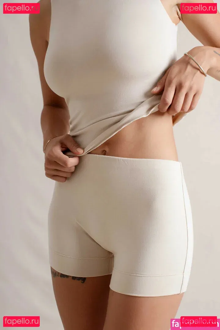 Hitomi Mochizuki Onlyfans Photo Gallery 