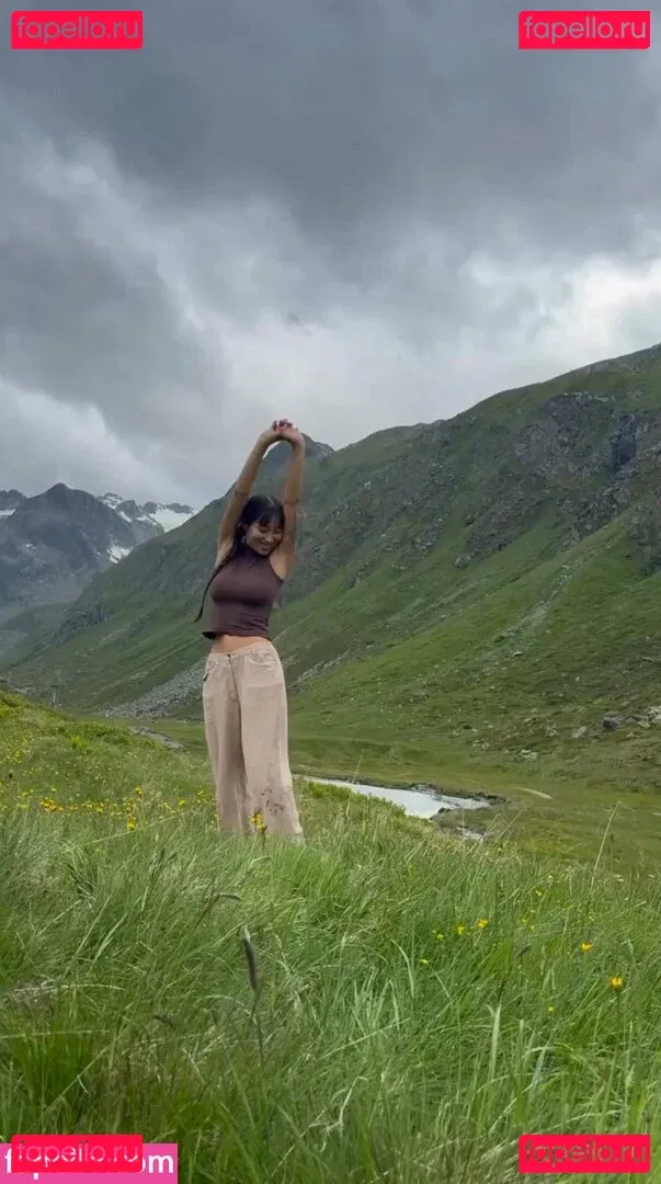 Hitomi Mochizuki Onlyfans Photo Gallery 