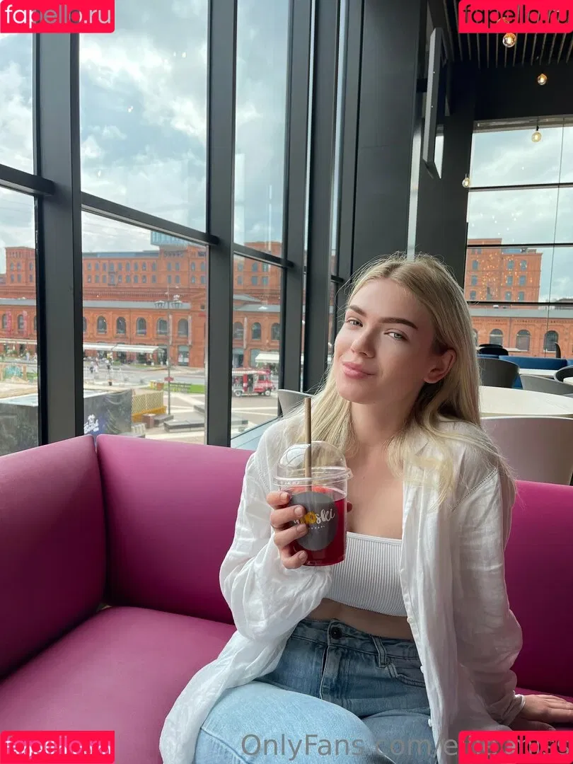 ellie.miss Onlyfans Photo Gallery 