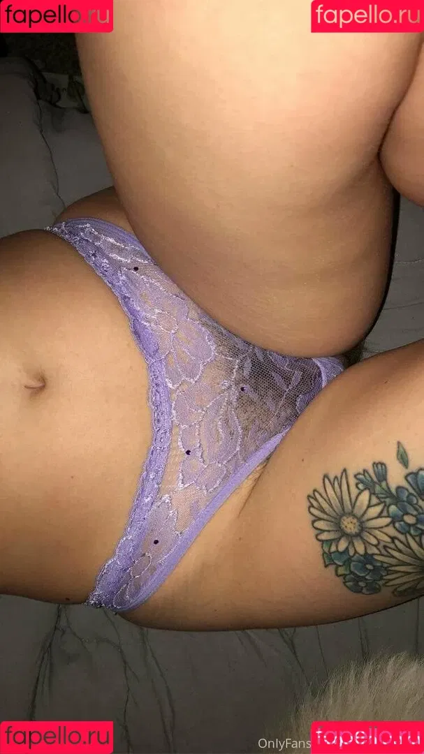 bananagirl98 Onlyfans Photo Gallery 