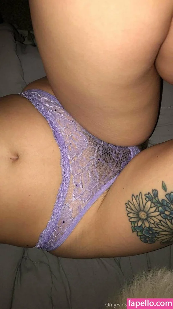 bananagirl98 Onlyfans Photo Gallery 